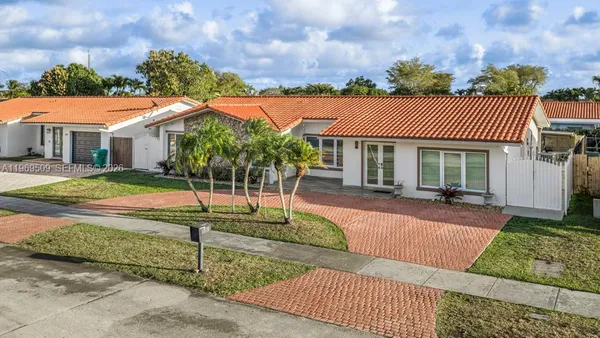 $889,000 | 13170 Southwest 20th Street, Miami, FL 33175