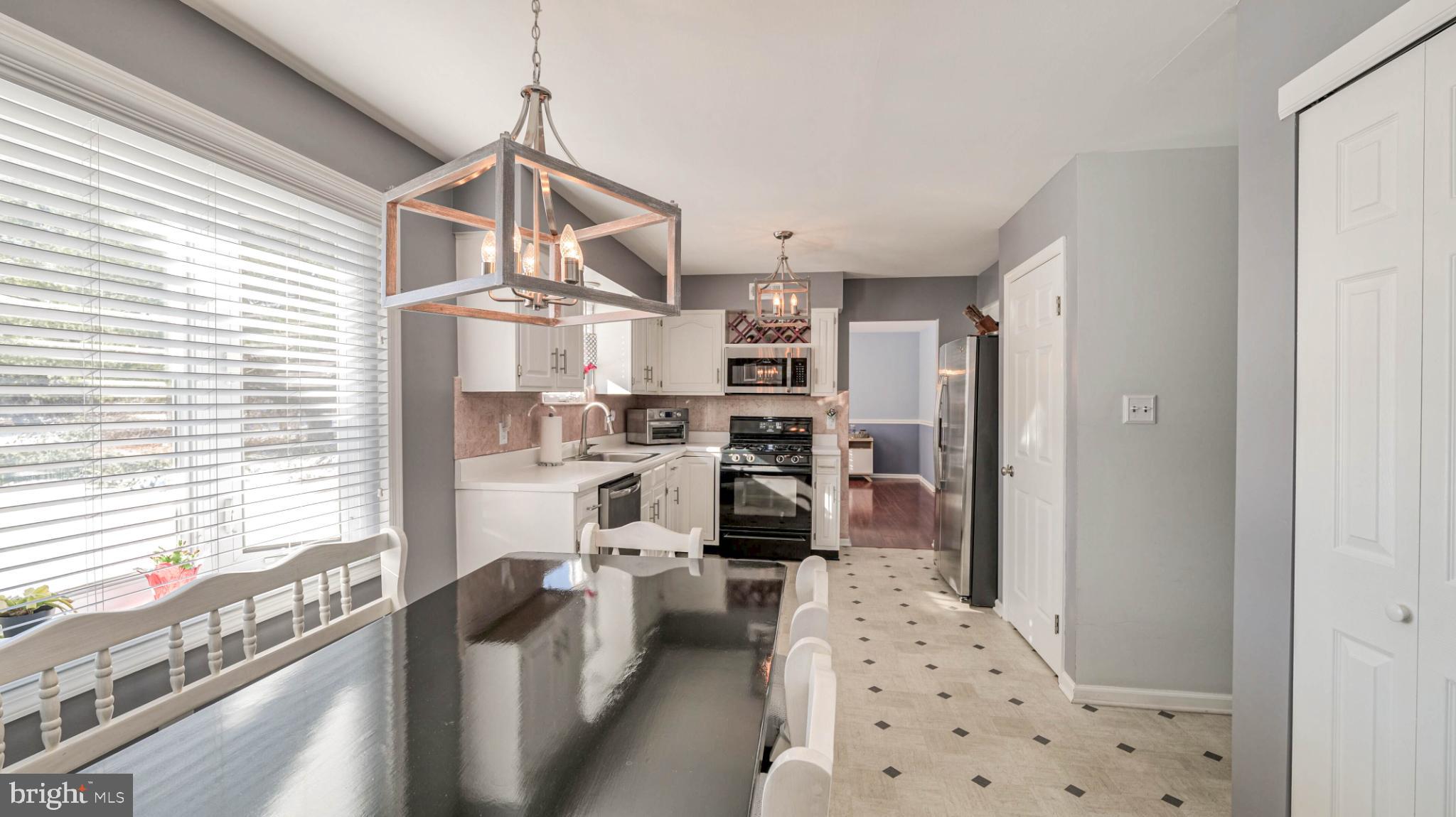 68 Wayside Road Berlin, NJ 08009 - Photo 12 of 38 Bright and inviting modern kitchen space.