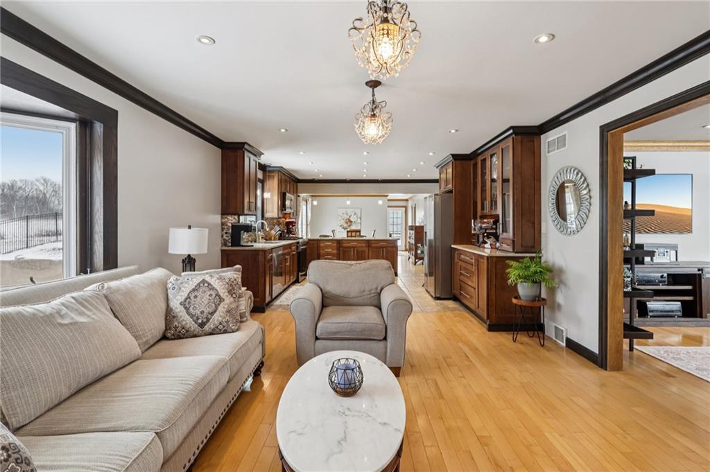 319 Brewster Road New Castle, PA 16102 - Photo 6 of 42