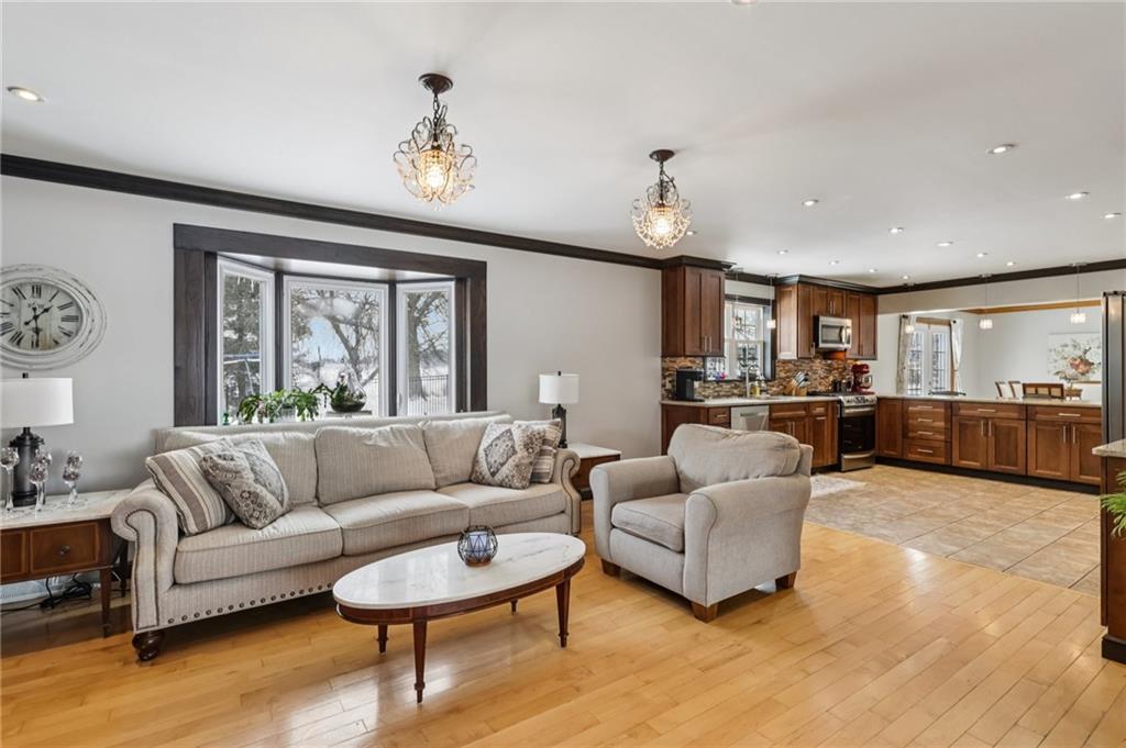 319 Brewster Road New Castle, PA 16102 - Photo 7 of 42