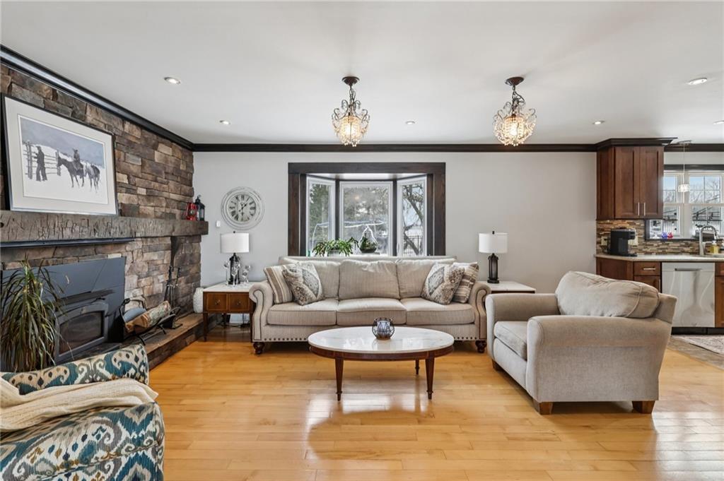 319 Brewster Road New Castle, PA 16102 - Photo 8 of 42