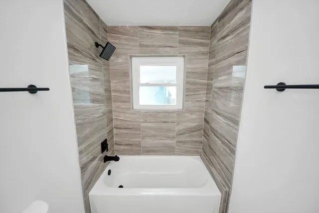 $294,000 | 485 Pompano Street, Bayou Vista, TX 77563