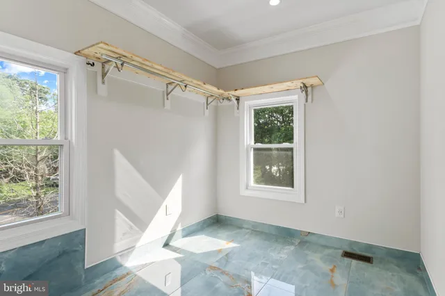 $700,000 | 3709 Forestdale Avenue, Woodbridge, VA 22193