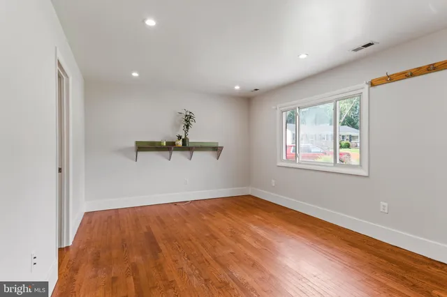 $700,000 | 3709 Forestdale Avenue, Woodbridge, VA 22193