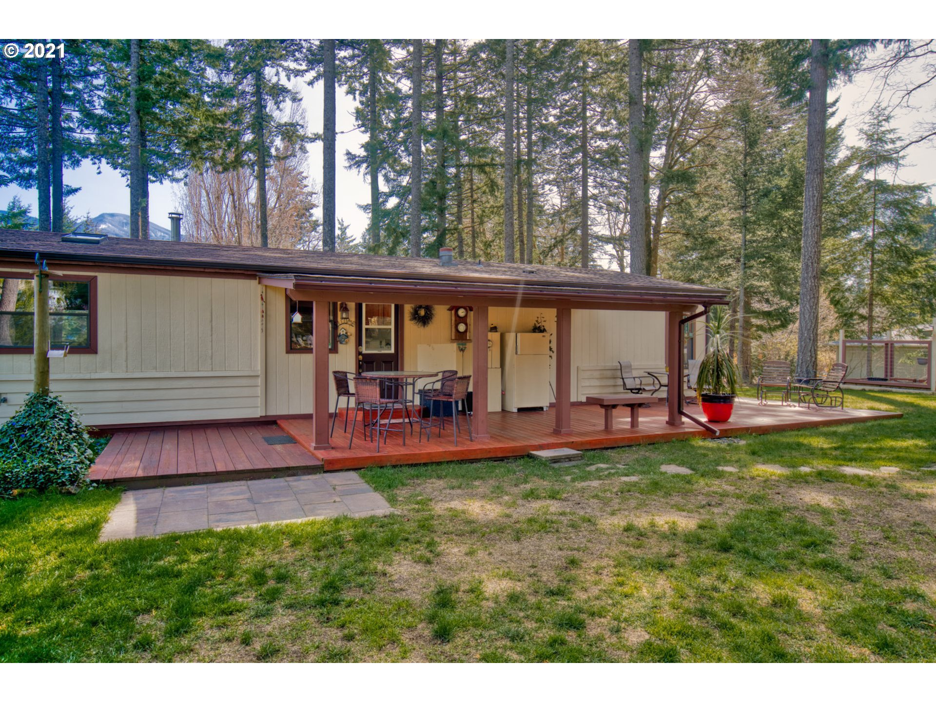 1035 Briggs Road Stevenson, WA 98648 - Photo 2 of 24 Gallery Image 2