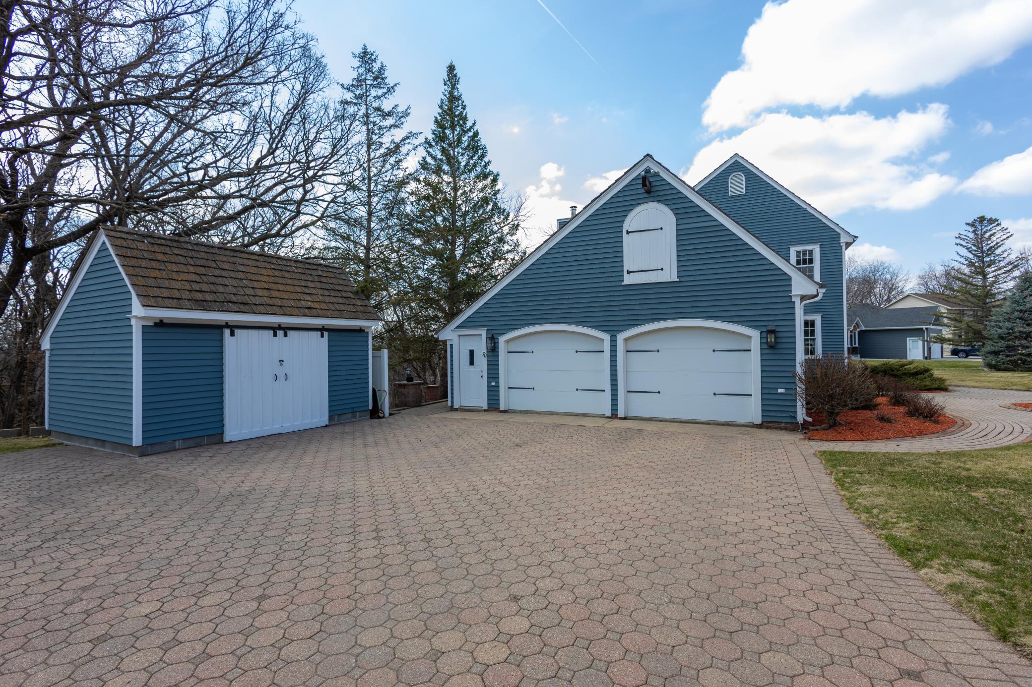 70 Jonathon Drive New Ulm, MN 56073 - Photo 4 of 79