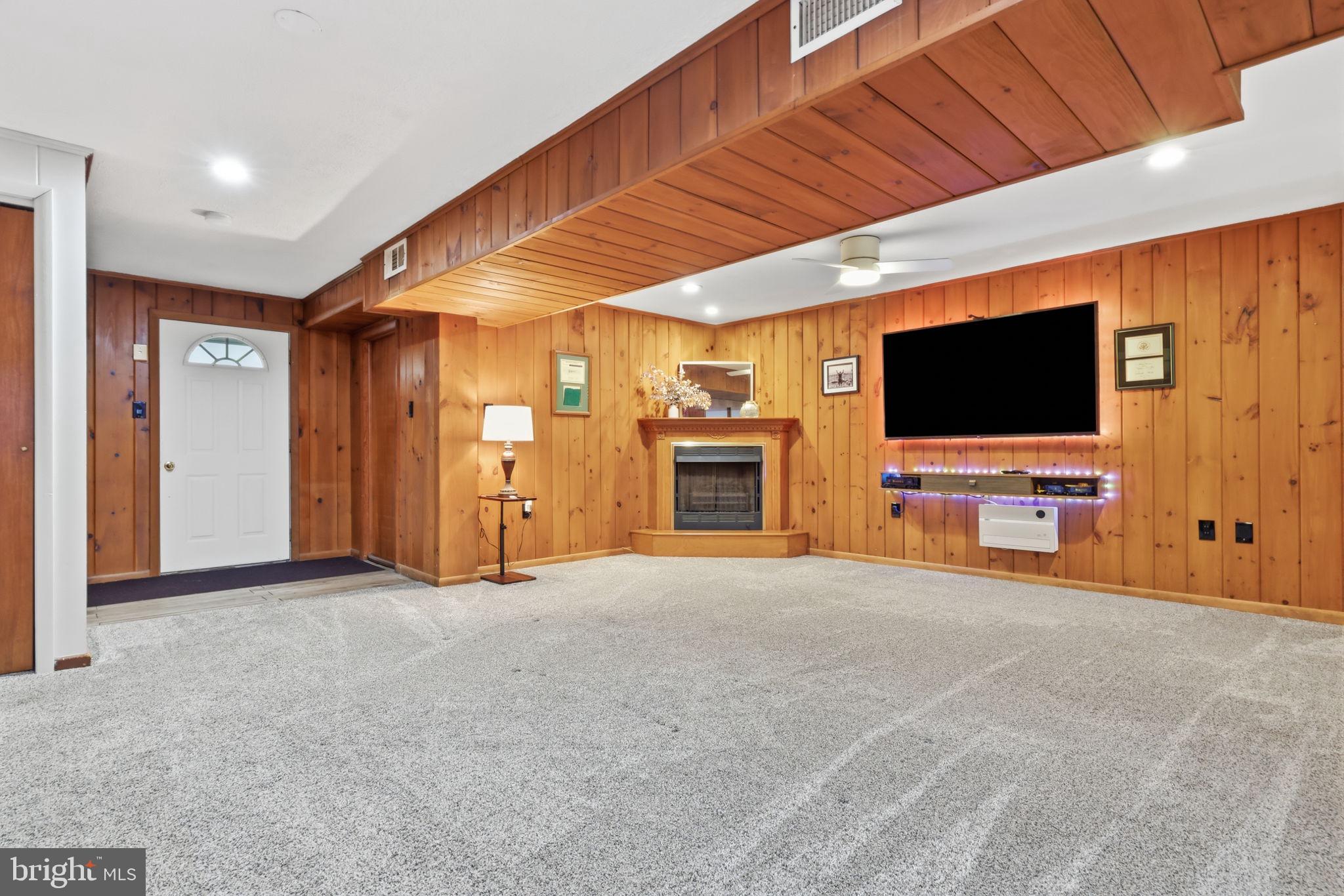 206 New Road Horsham, PA 19044 - Photo 24 of 34