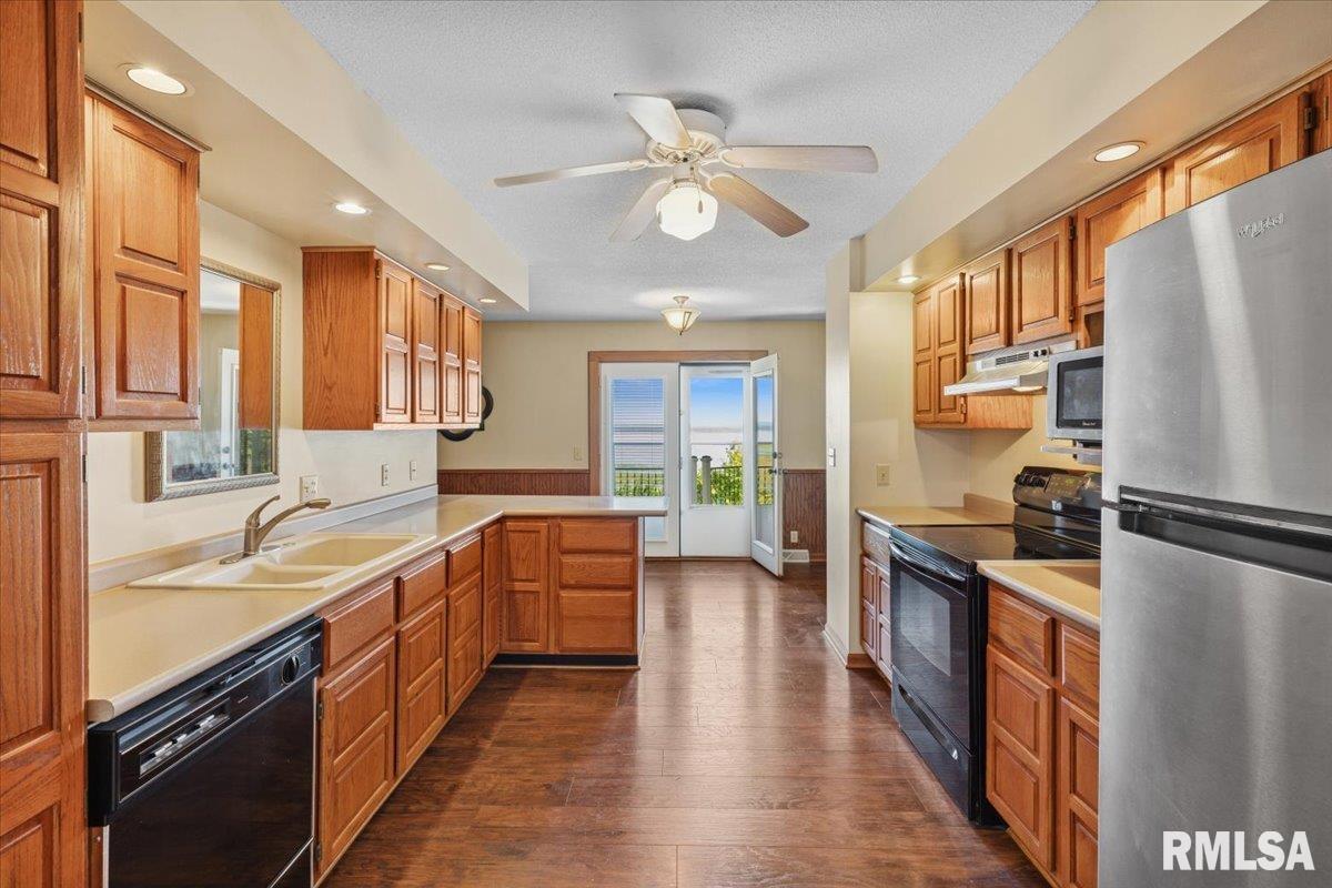 1650 468th Avenue Clinton, IA 52732 - Photo 22 of 59