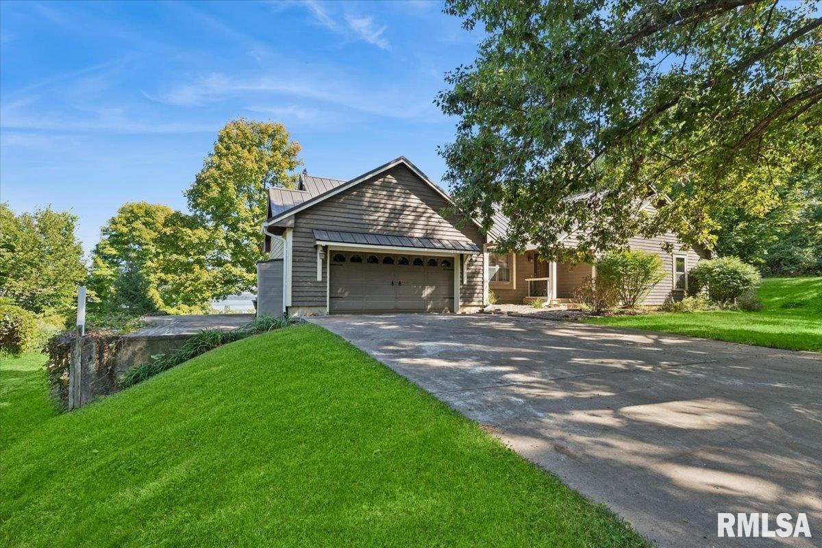 1650 468th Avenue Clinton, IA 52732 - Photo 4 of 59