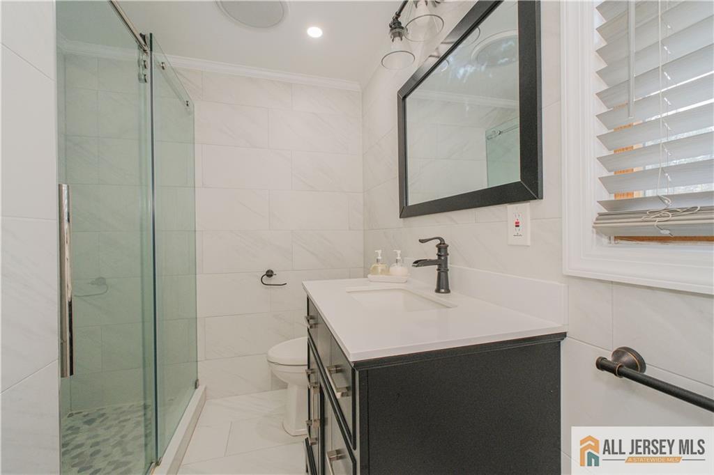 2112 Gless Avenue Union, NJ 07083 - Photo 24 of 39