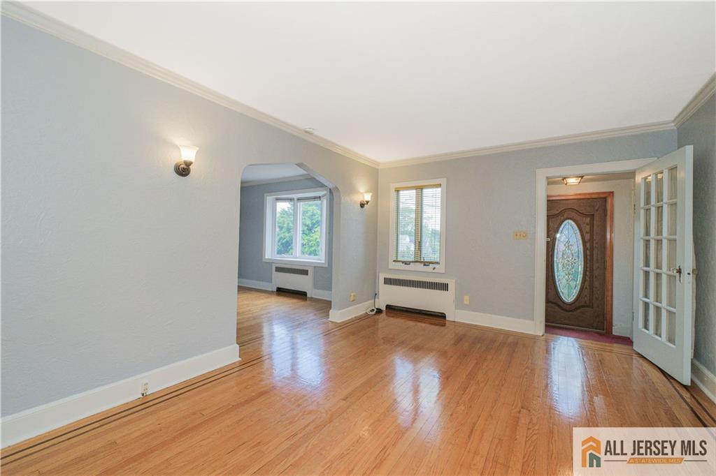 2112 Gless Avenue Union, NJ 07083 - Photo 4 of 39