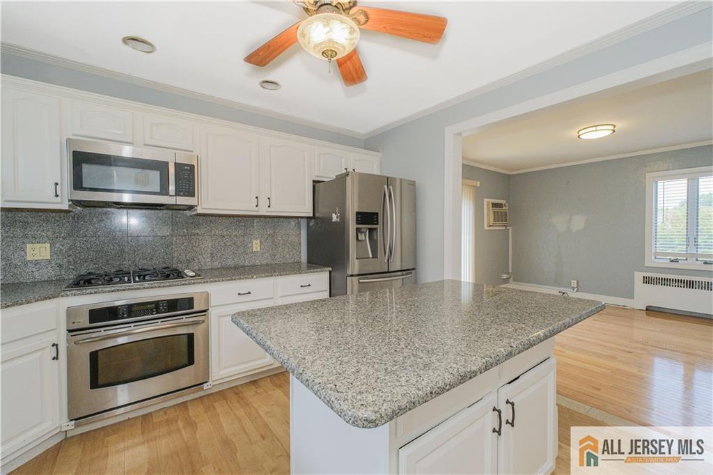 2112 Gless Avenue Union, NJ 07083 - Photo 5 of 39