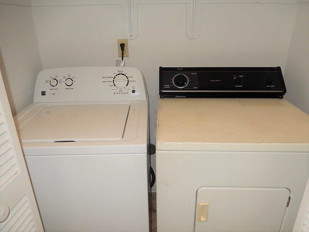 6121 Sunpointe Drive, Unit 101 Raleigh, NC 27606 - Photo 24 of 29 Photo 24