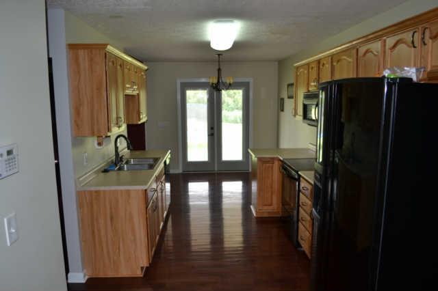 1608 Rogana Road Castalian Springs, TN 37031 - Photo 7 of 10 This Shows the Kitchen and Eat-in Area