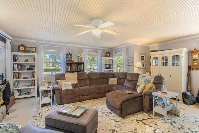 $469,000 | 902 Northwest Ave D, Carrabelle, FL 32322