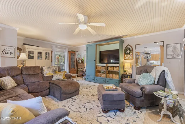 $469,000 | 902 Northwest Ave D, Carrabelle, FL 32322