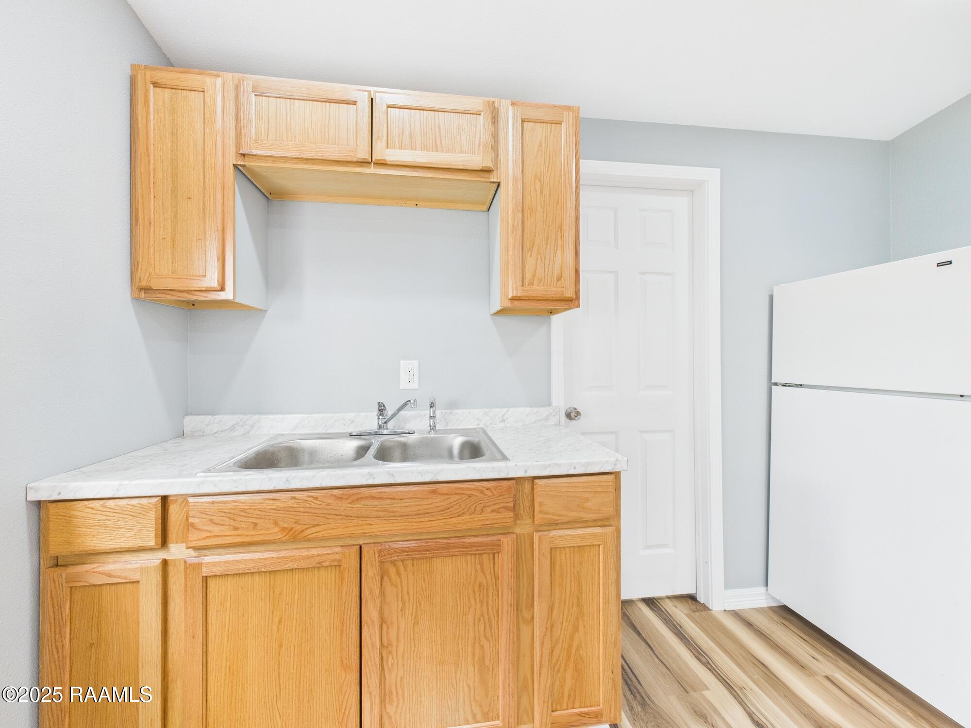 300 Gauthier Road Lafayette, LA 70501 - Photo 7 of 11 Kitchen