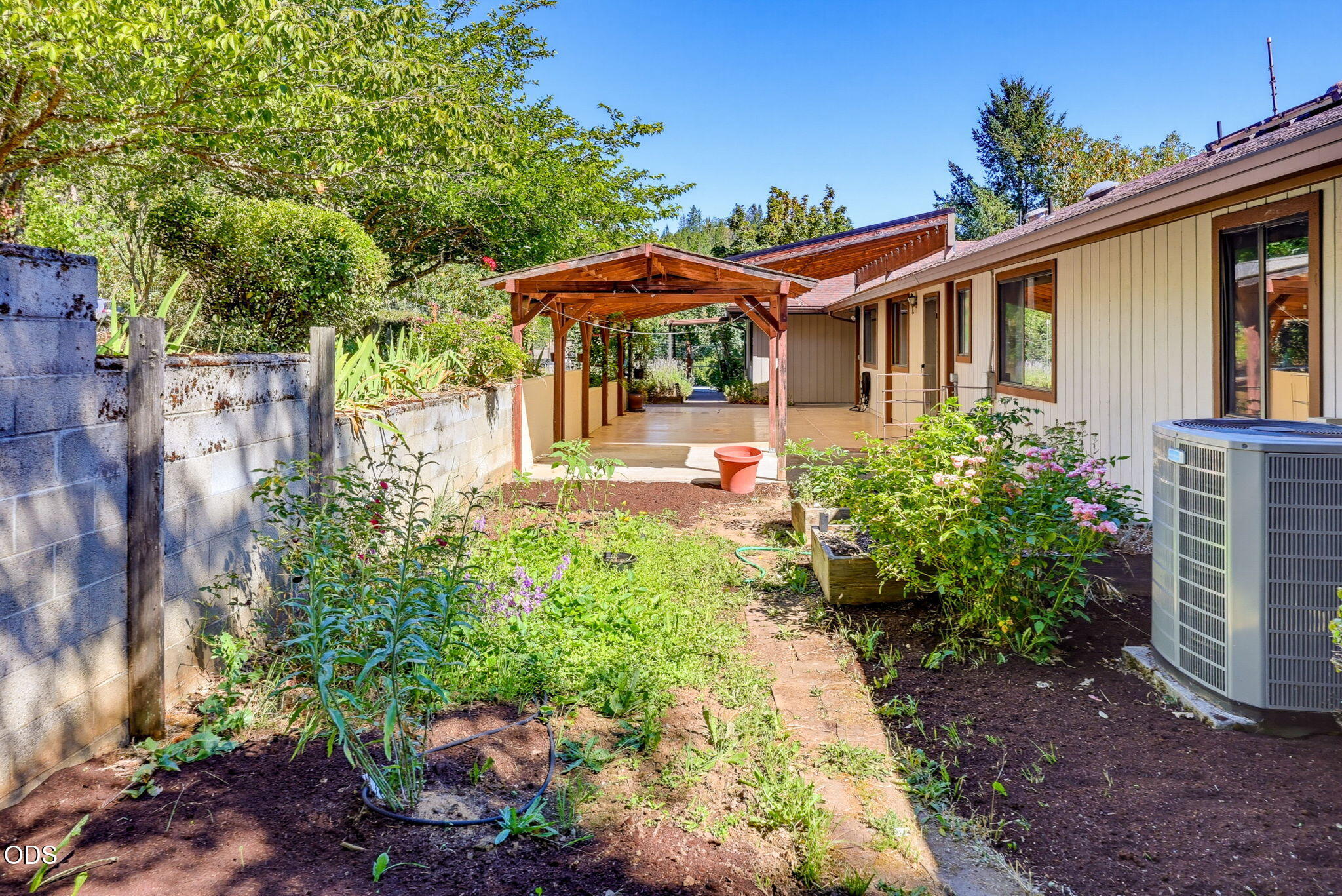 174 Hummingbird Lane Talent, OR 97540 - Photo 85 of 101