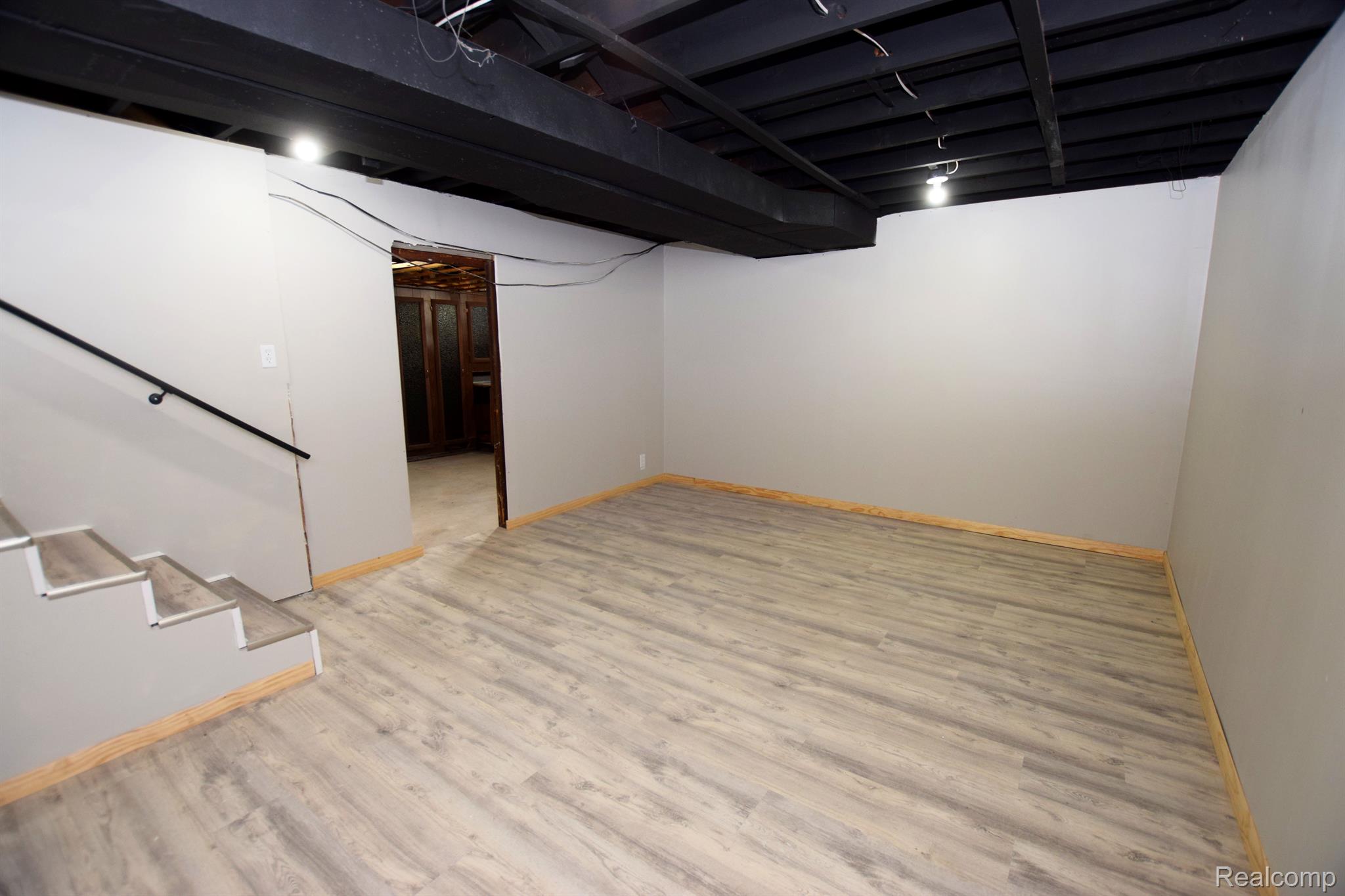 4146 Beecher Road Flint, MI 48532 - Photo 23 of 26 Gallery Image 23