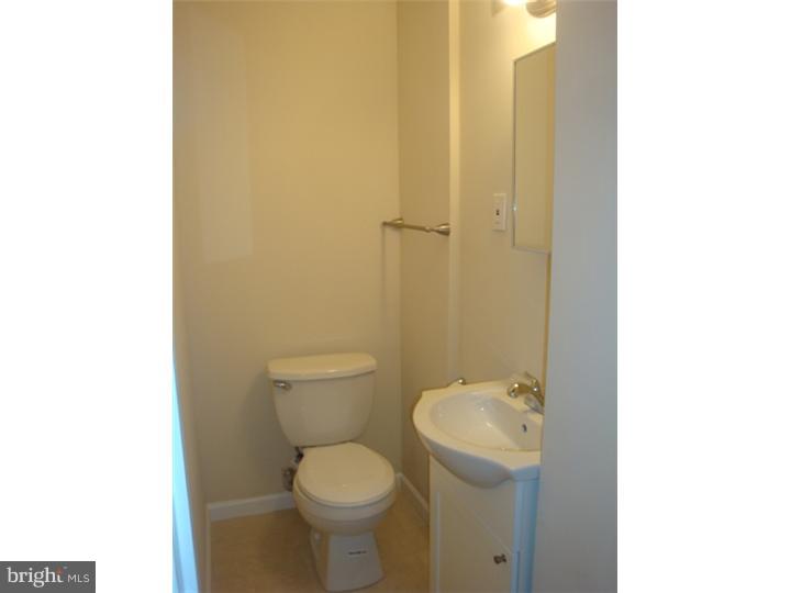 3721 Bellaire Road Philadelphia, PA 19154 - Photo 7 of 17 Half Bath
