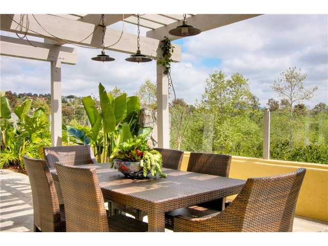 2772 Lone Jack Road Encinitas, CA 92024 - Photo 8 of 16 Flagstone patio off Kitchen