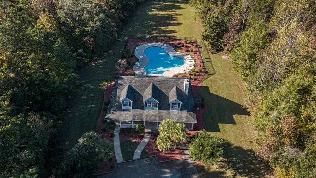 $425,000 | 313 Seneca River Drive, Summerville, SC 29485