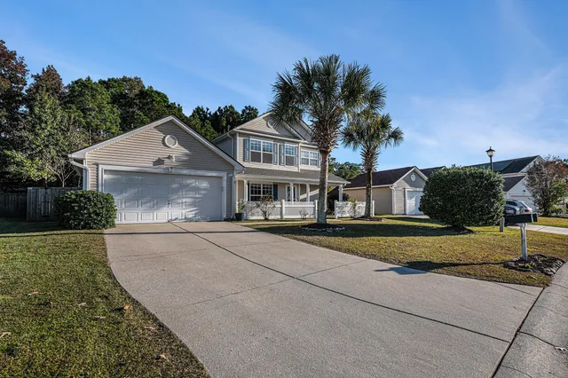 $425,000 | 313 Seneca River Drive, Summerville, SC 29485