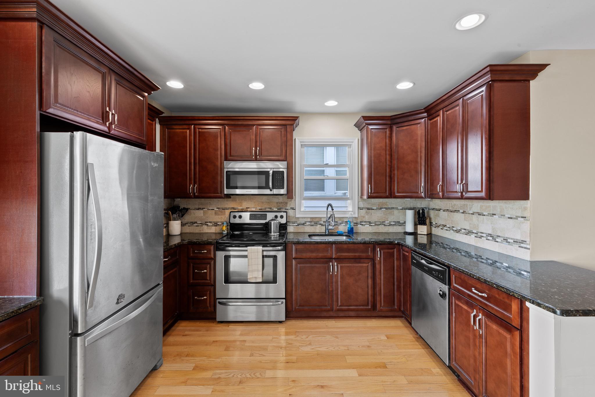 554 Wales Road Havertown, PA 19083 - Photo 12 of 26
