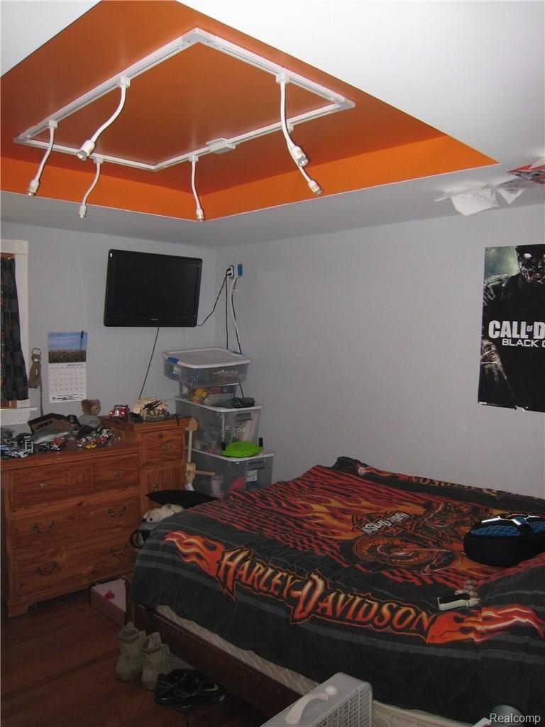 5007 Lonsberry Road Columbiaville, MI 48421 - Photo 15 of 25 Bedroom 2.jpg