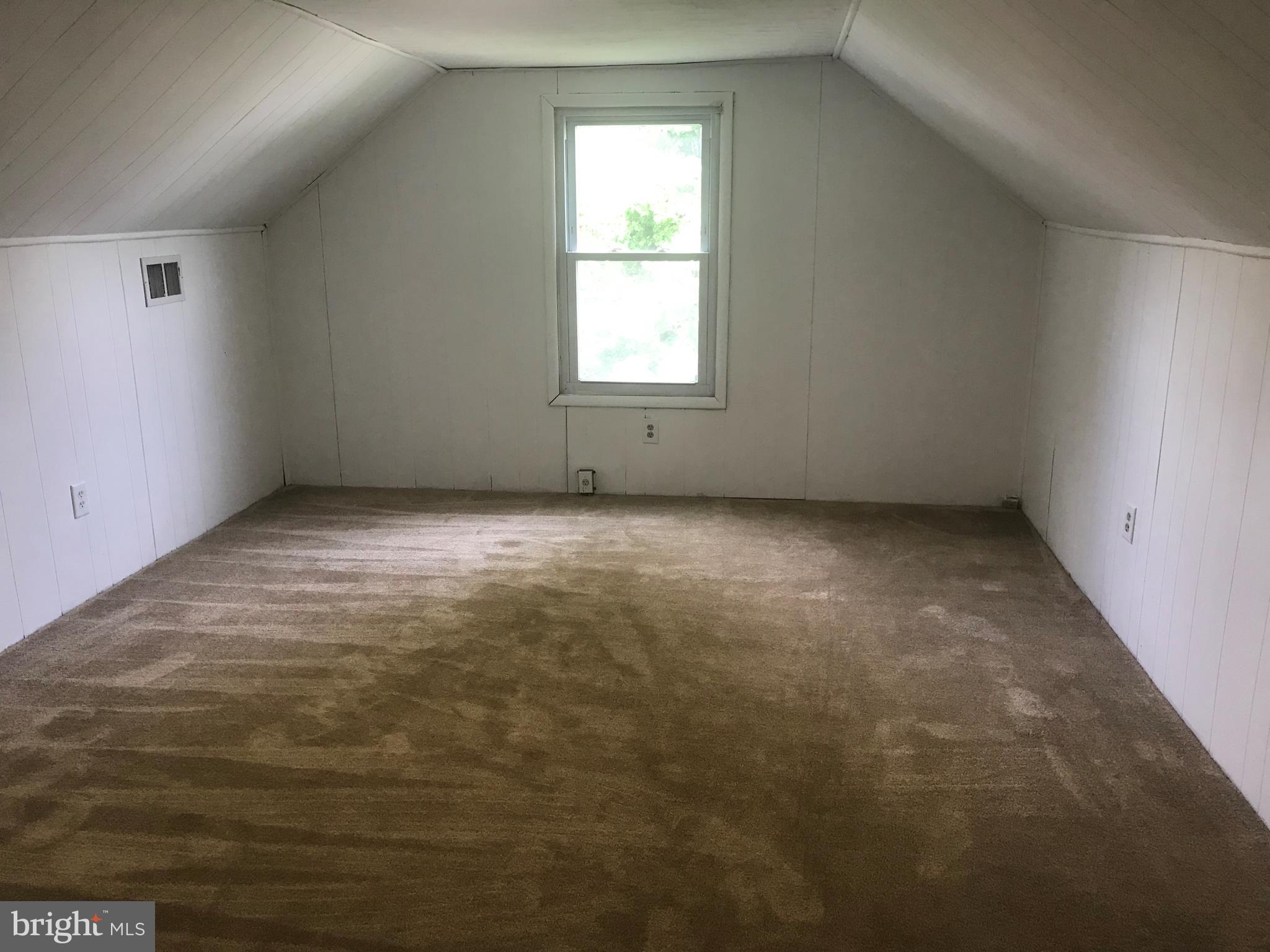 297 Townsend Road Essex, MD 21221 - Photo 19 of 39 Upstairs - Bedroom 3