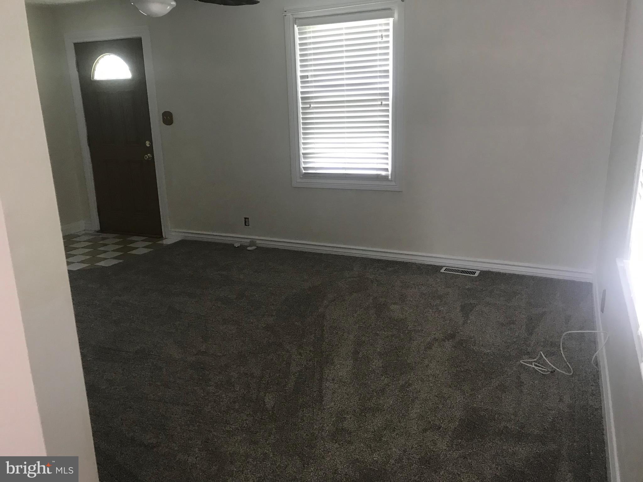 297 Townsend Road Essex, MD 21221 - Photo 4 of 39 Gallery Image 4