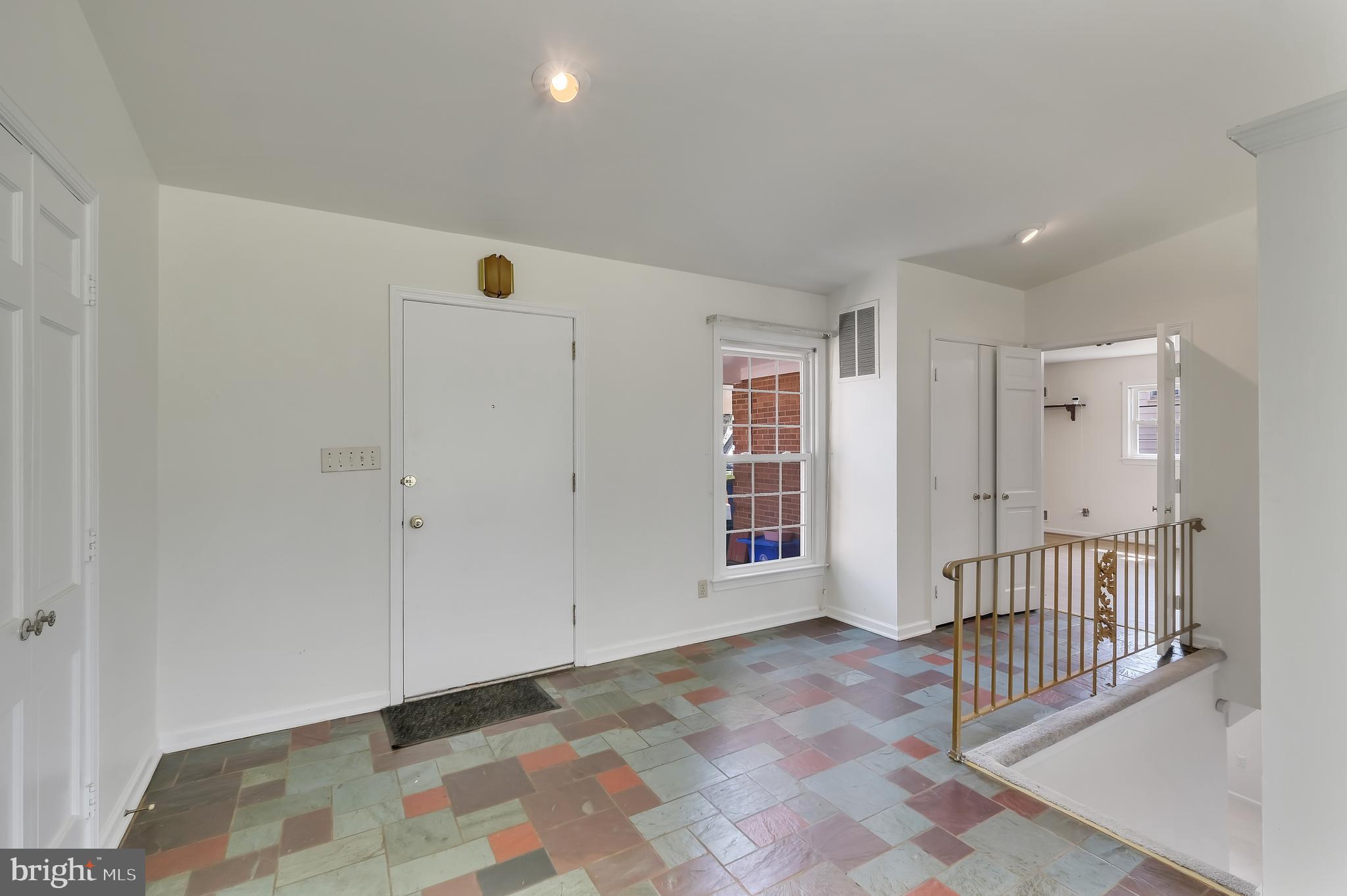 14212 Rippling Brook Drive Silver Spring, MD 20906 - Photo 7 of 38 Foyer/front door