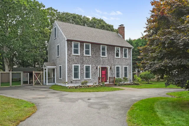 $1,650,000 | 38 Roger's Way, Oak Bluffs, MA 02557