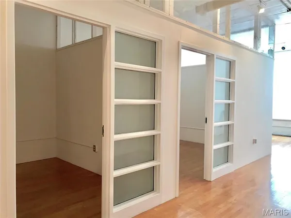 $1,000 | 1709 Washington Avenue, Unit 304, St. Louis, MO 63103