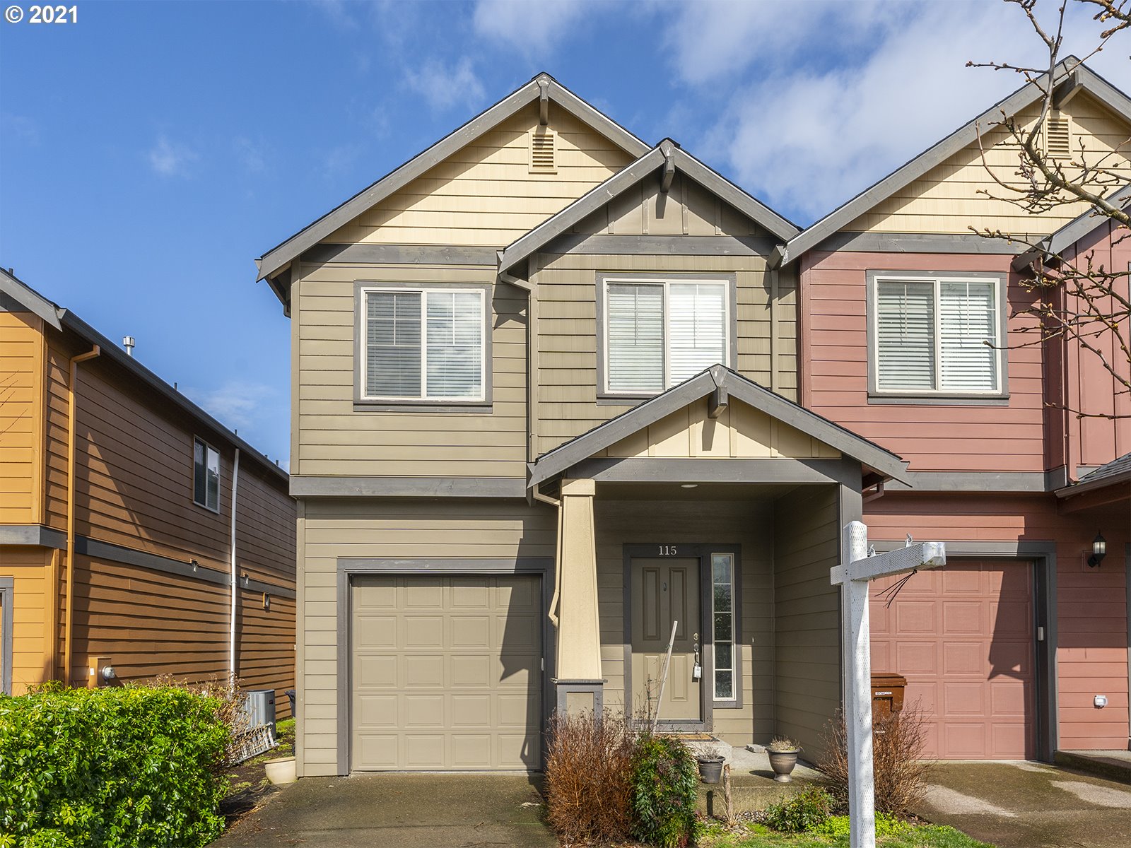 115 Lawton Road Oregon City, OR 97045 - Photo 2 of 26 Gallery Image 2