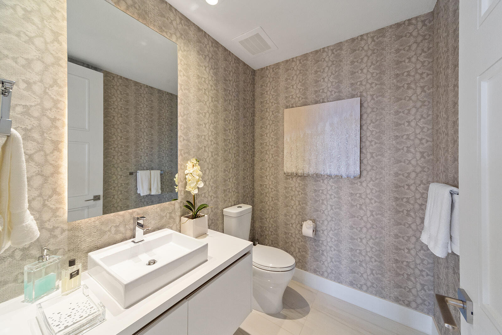 155 East Boca Raton Road, Unit 907 Boca Raton, FL 33432 - Photo 2 of 52 IMG_5754