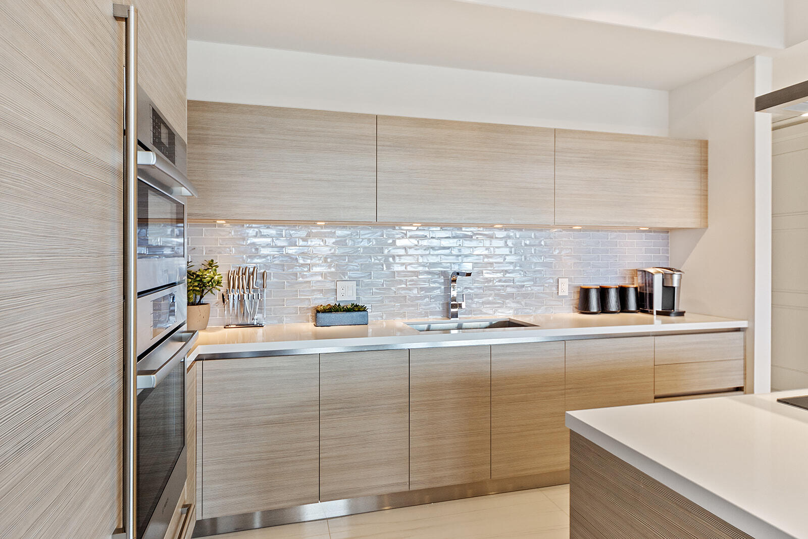 155 East Boca Raton Road, Unit 907 Boca Raton, FL 33432 - Photo 5 of 52 IMG_6085