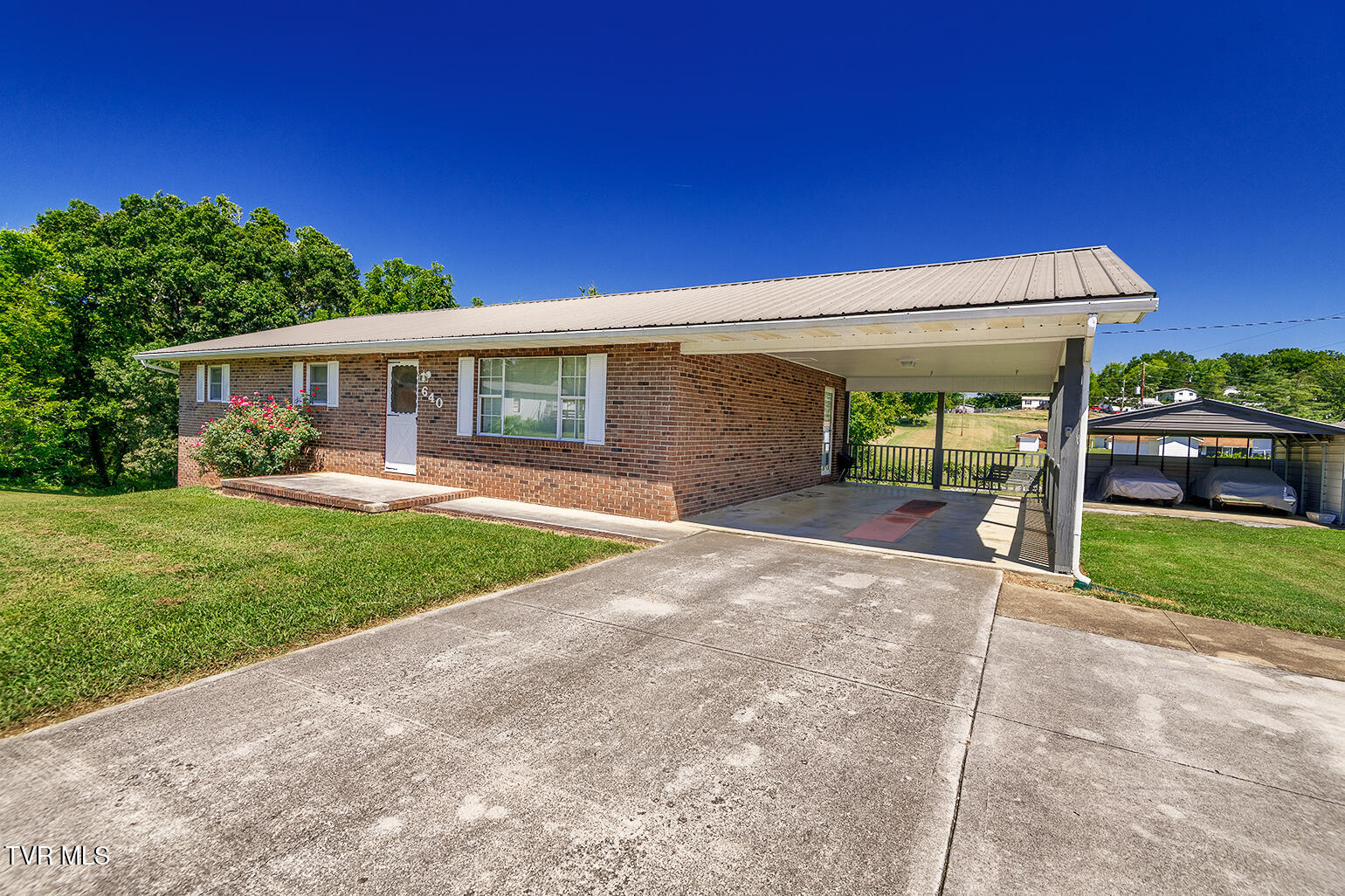 Darbi-Neas_640-Cecil-Street-Exterior_047