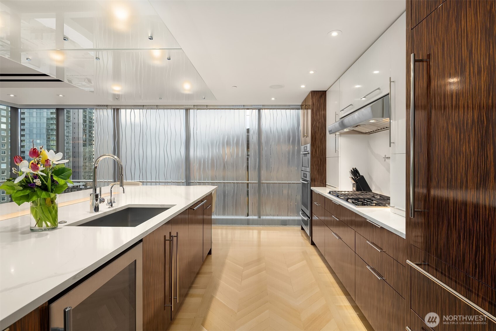 99 Union Street, Unit 1704 Seattle, WA 98101 - Photo 14 of 40