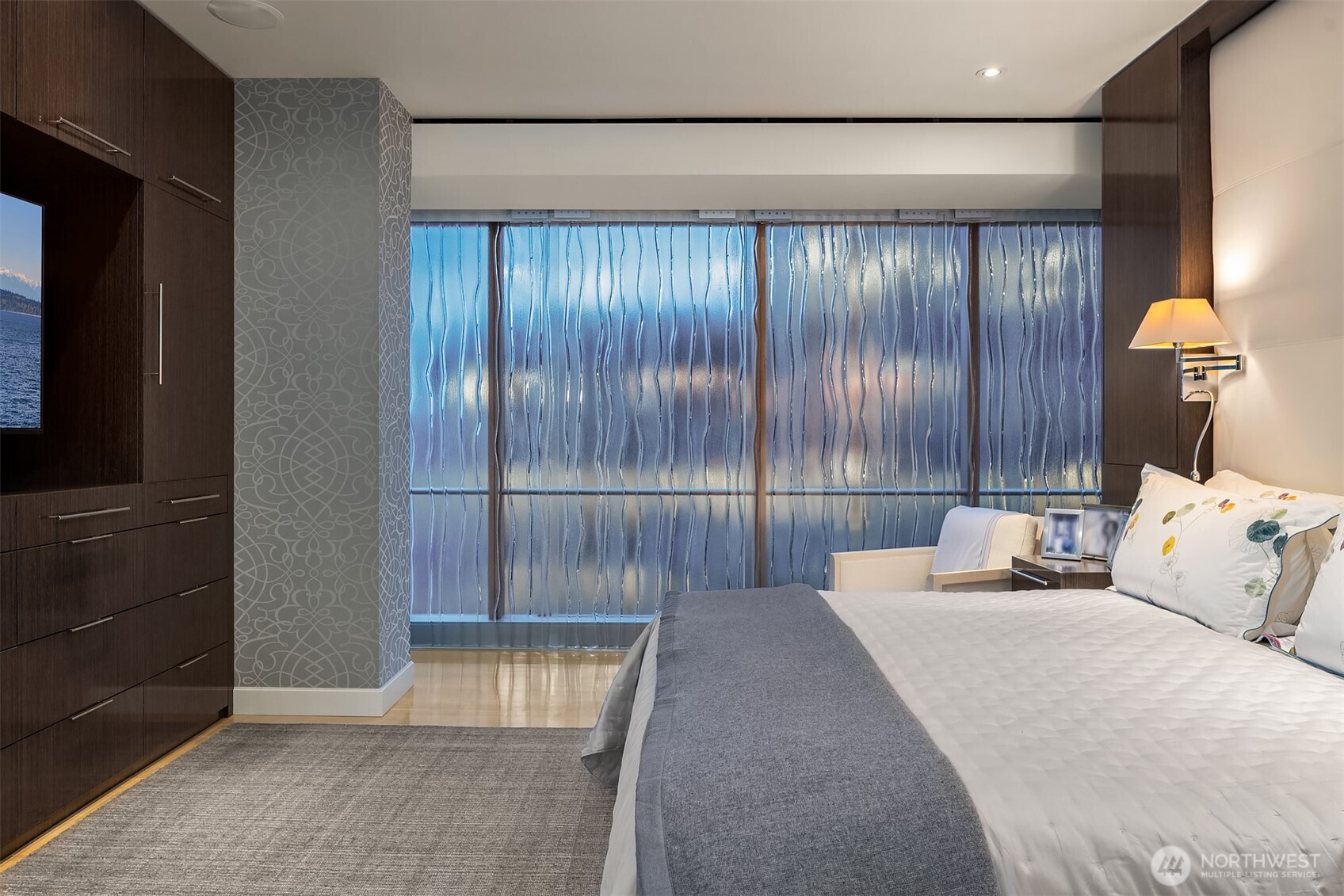 99 Union Street, Unit 1704 Seattle, WA 98101 - Photo 20 of 40