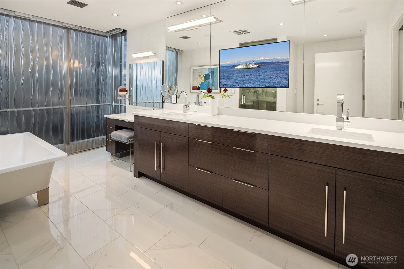 99 Union Street, Unit 1704 Seattle, WA 98101 - Photo 21 of 40