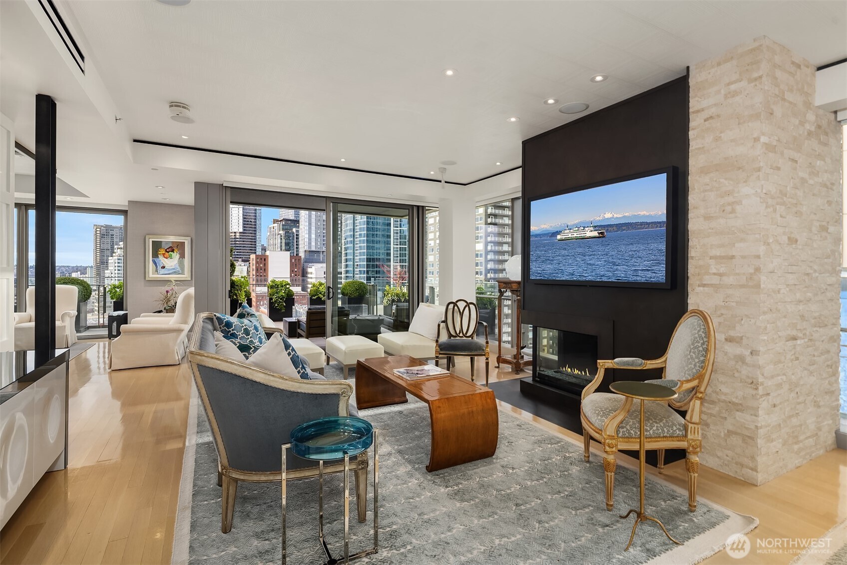 99 Union Street, Unit 1704 Seattle, WA 98101 - Photo 5 of 40