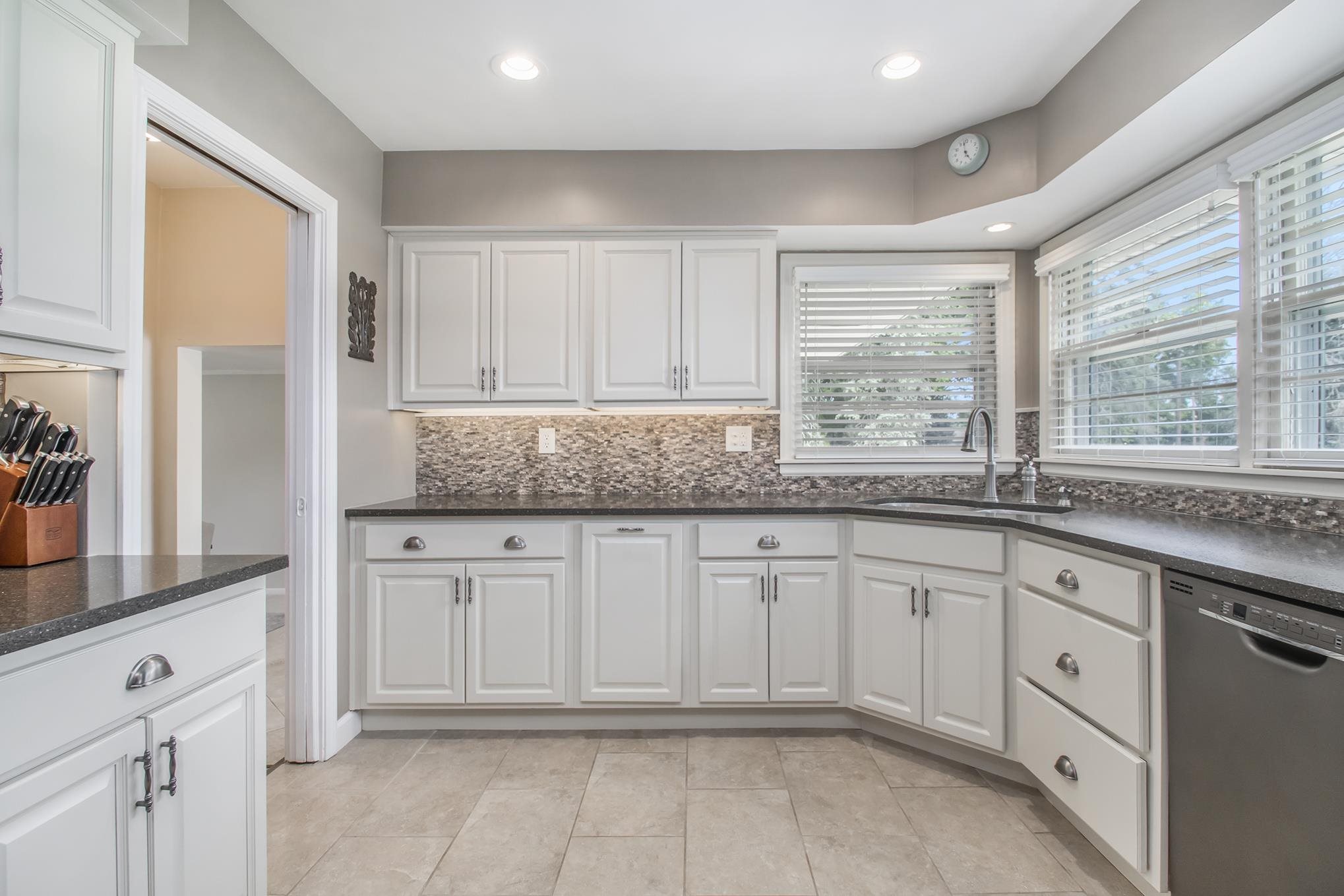 56225 Cedar Road Mishawaka, IN 46545 - Photo 17 of 28 Gallery Image 17