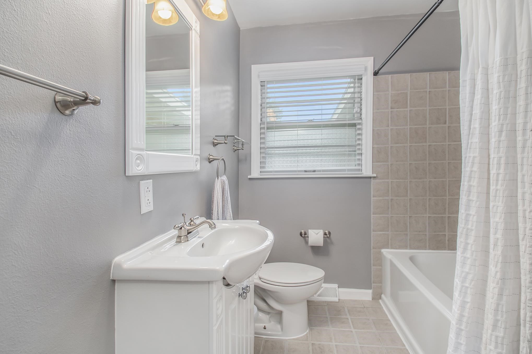 56225 Cedar Road Mishawaka, IN 46545 - Photo 21 of 28 Gallery Image 21