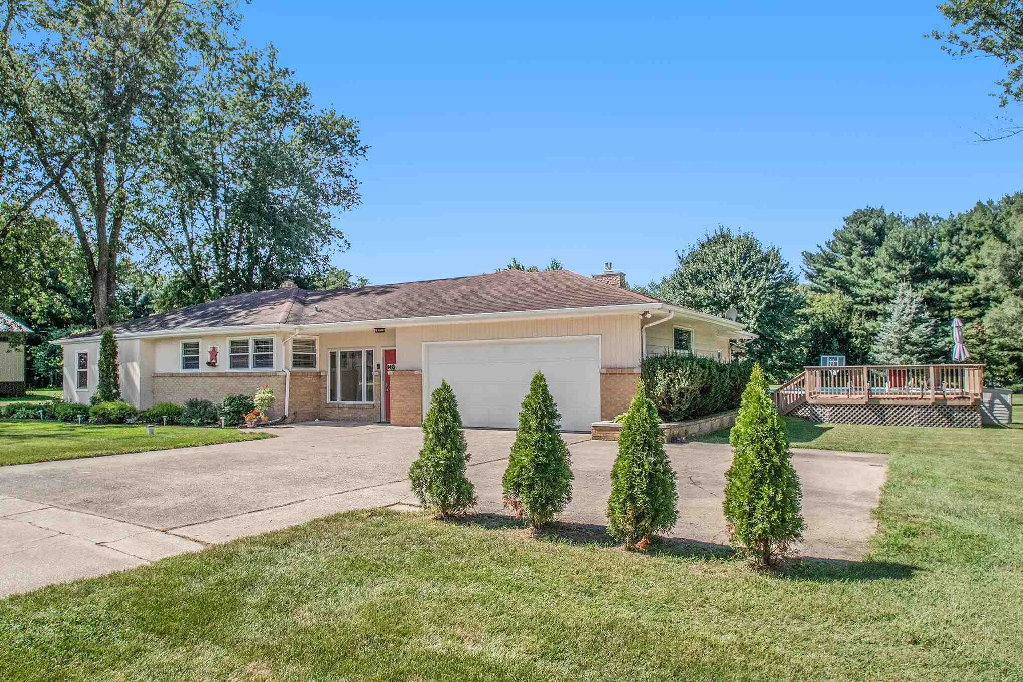56225 Cedar Road Mishawaka, IN 46545 - Photo 5 of 28 Gallery Image 5