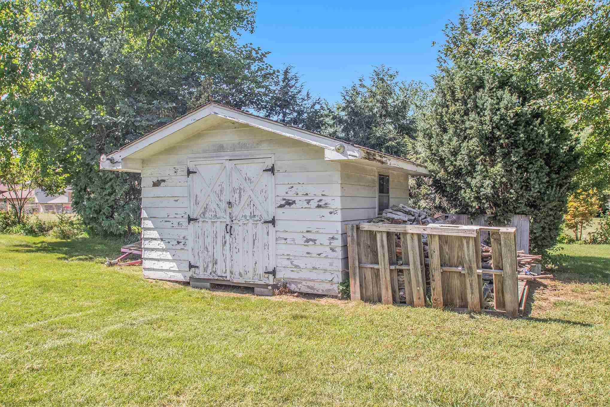 56225 Cedar Road Mishawaka, IN 46545 - Photo 9 of 28 Gallery Image 9