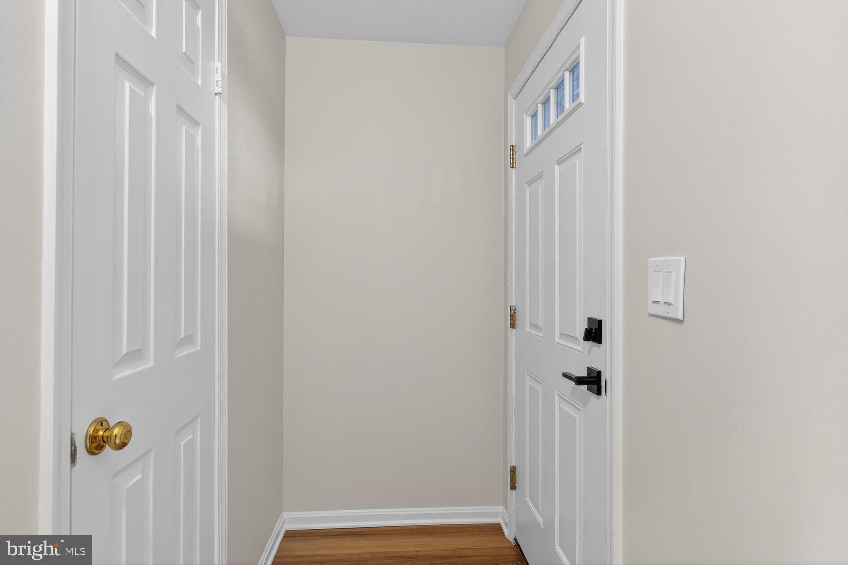 3854 9th Road South, Unit 3854 Arlington, VA 22204 - Photo 3 of 31 a view of front door