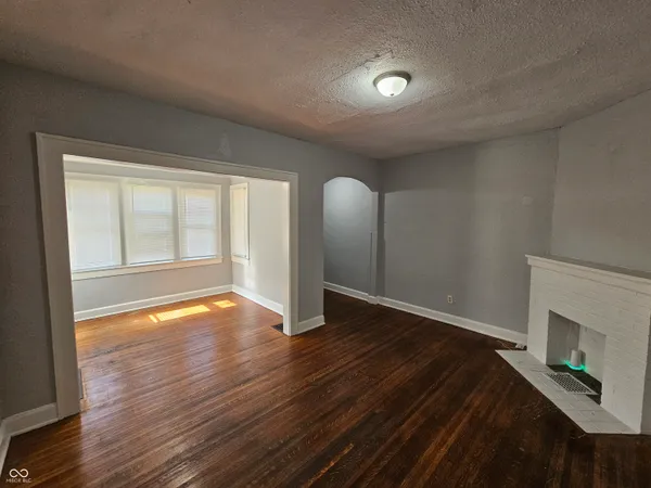 $1,075 | 3537 North Capitol Avenue, Indianapolis, IN 46208