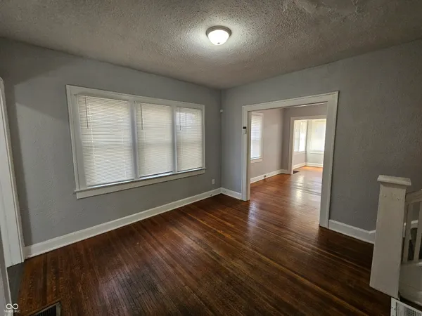 $1,075 | 3537 North Capitol Avenue, Indianapolis, IN 46208