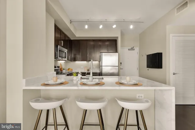 $497,000 | 437 New York Avenue Northwest, Unit 1001, Washington, DC 20001